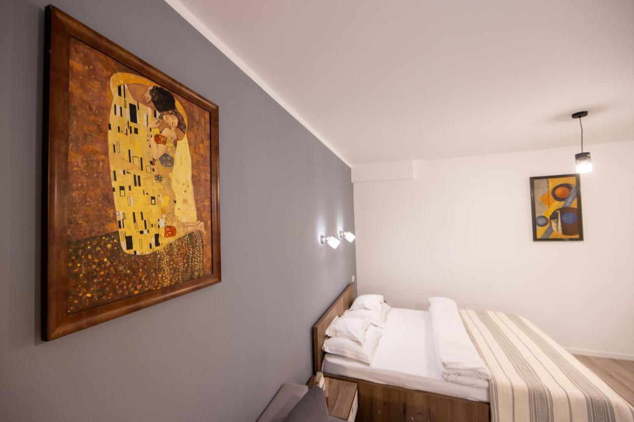 Central Place Apartment Timisoara 2 Buitenkant foto