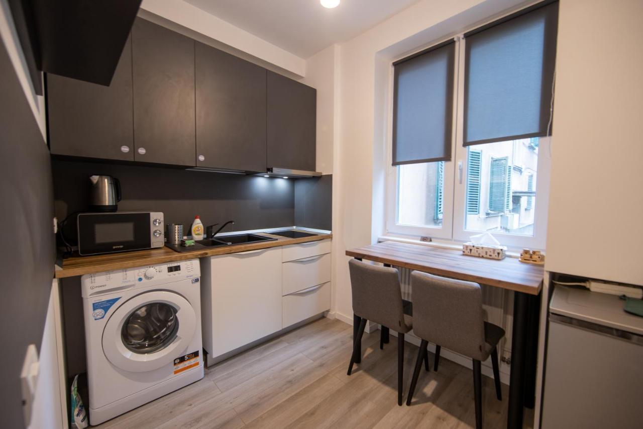 Central Place Apartment Timisoara 2 Buitenkant foto